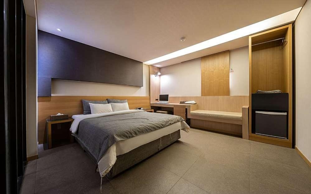Boutique Hotel K-Oido Siheung Exteriör bild