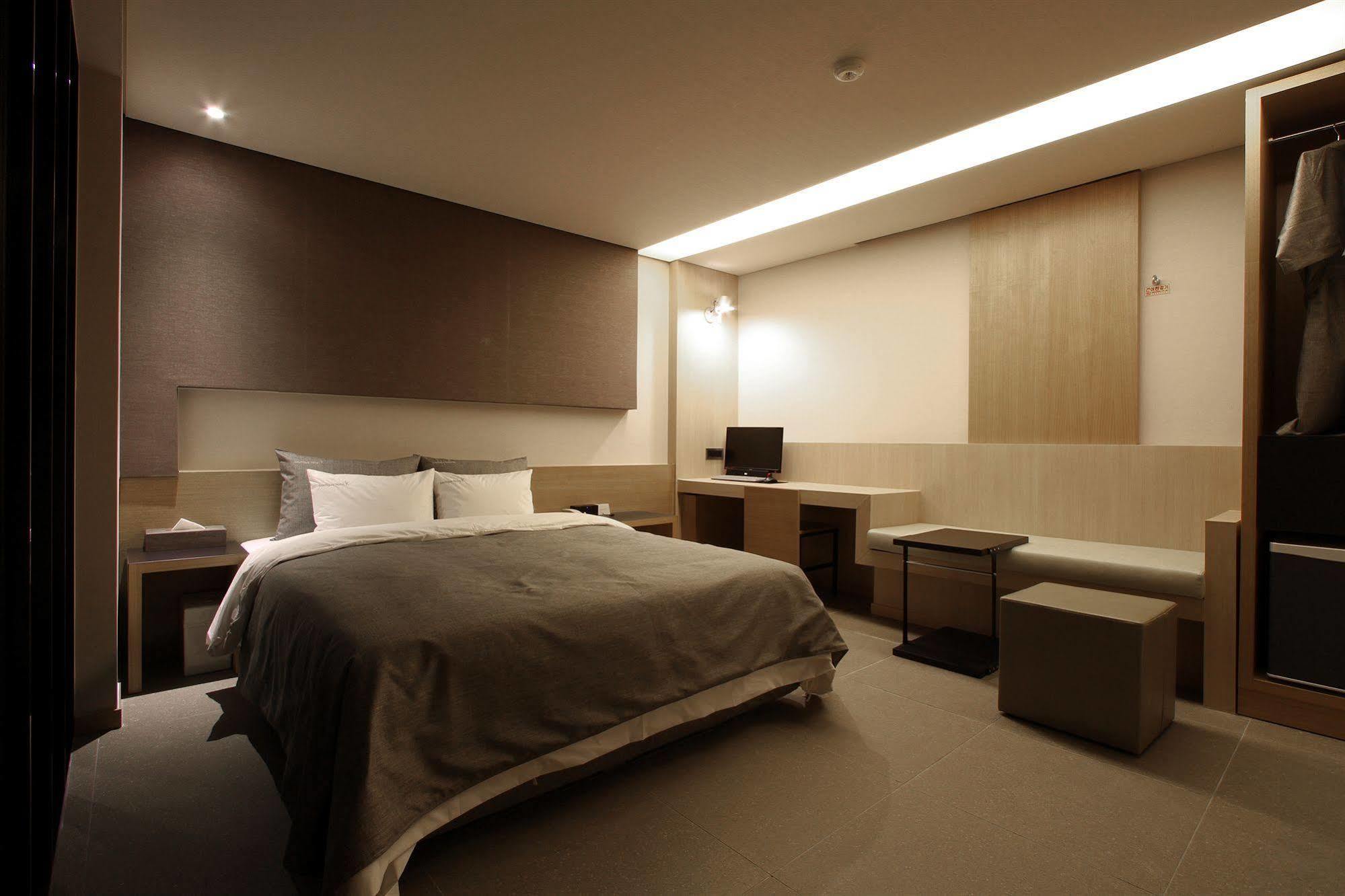 Boutique Hotel K-Oido Siheung Exteriör bild
