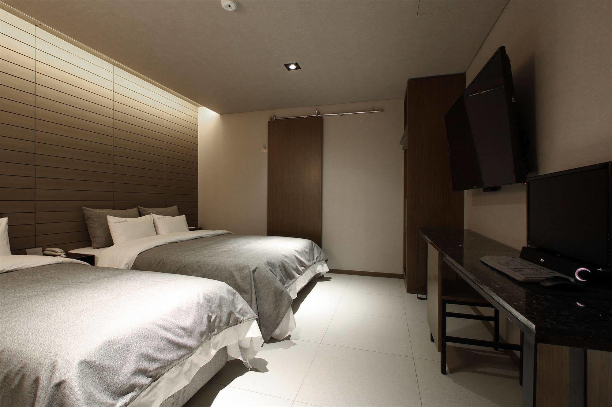 Boutique Hotel K-Oido Siheung Exteriör bild