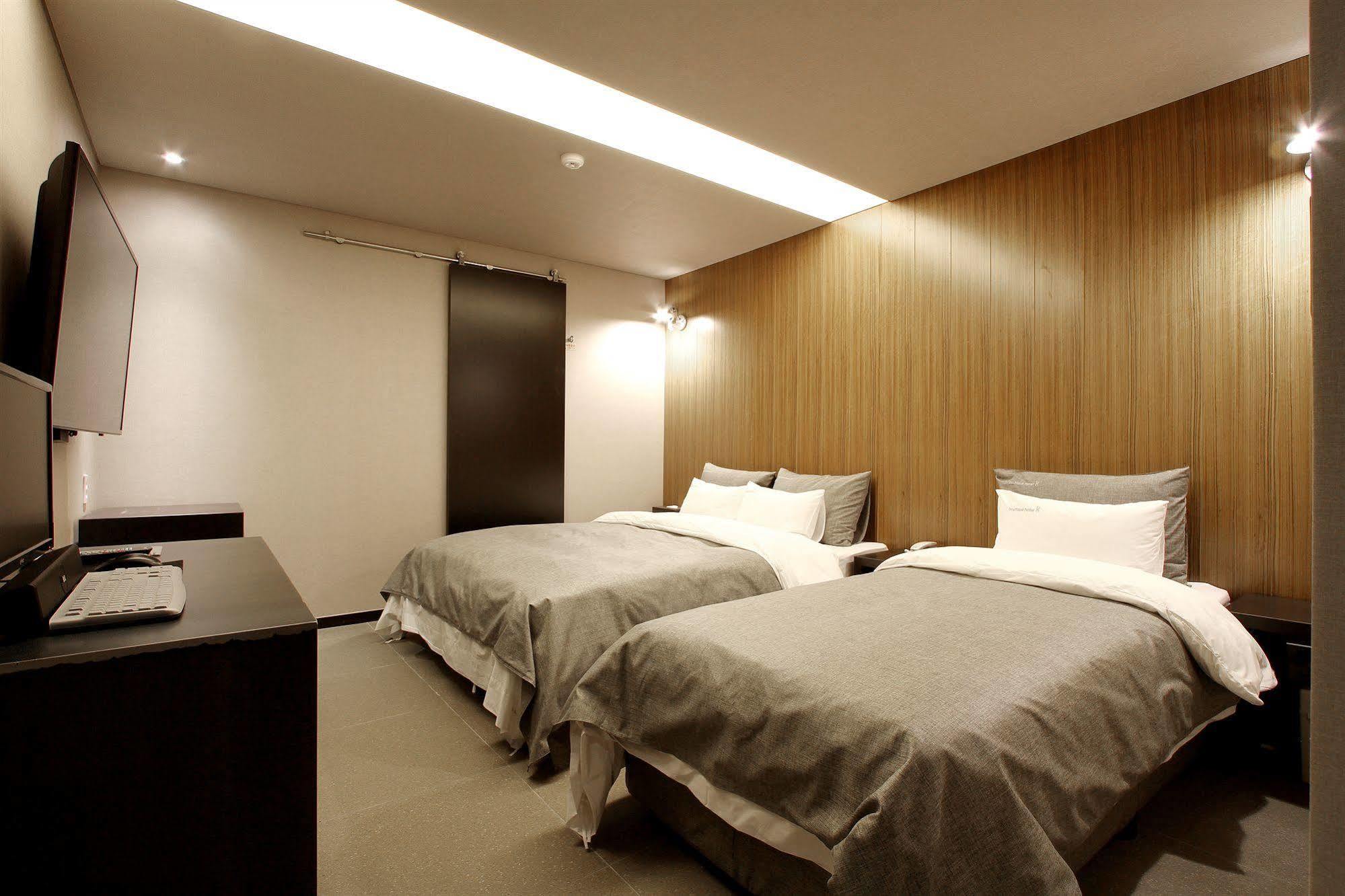 Boutique Hotel K-Oido Siheung Exteriör bild